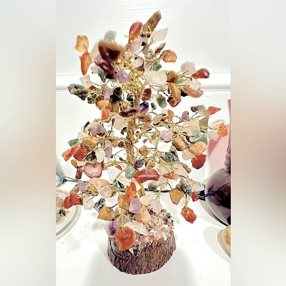 Home crystal tree gold leaf wire bends with semi precious stones 8 inch tall - Picture 7 of 12